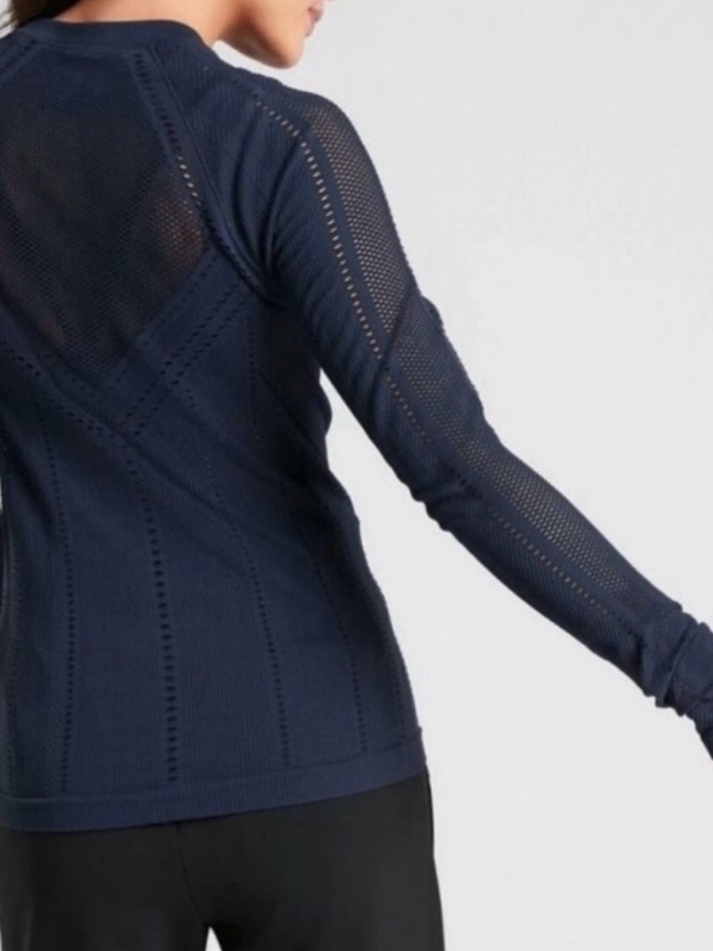 Athleta Oxygen Mesh Top Navy Size XS Long Sleeve Net Elevated Athleisure Fitness - Picture 2 of 7